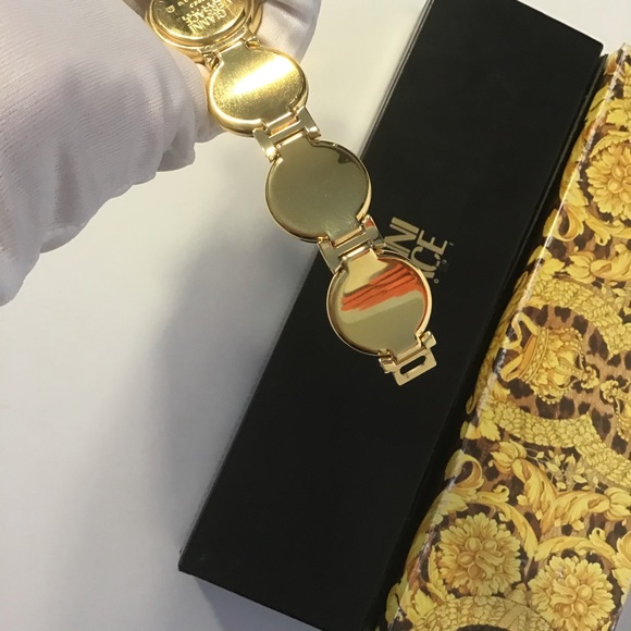 💎SOLD! LIKE NEW VERSACE 18k PLATED LIMITED ED WATCH - Picture 10 of 16